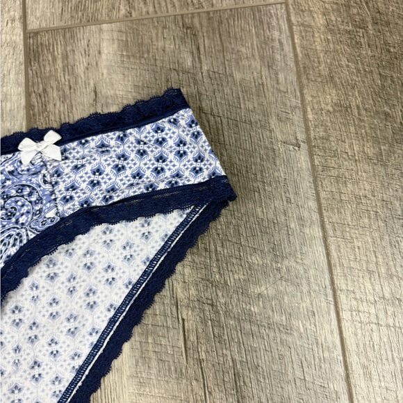 VS‎ Navy Paisley Low Rise Hiphugger Underwear - Picture 2 of 11